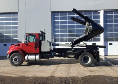 Holt Model 68 TD tree spade